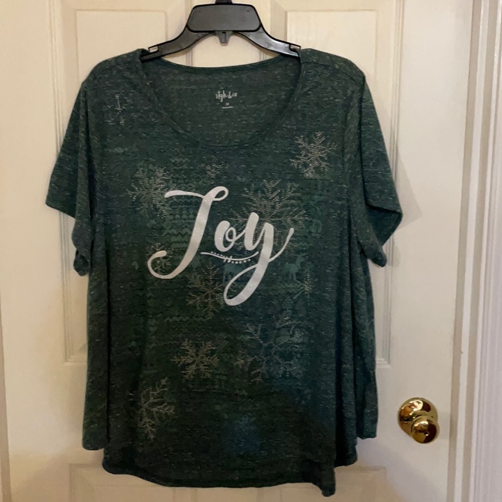 Style & Co Joy Snowflake T-shirt!